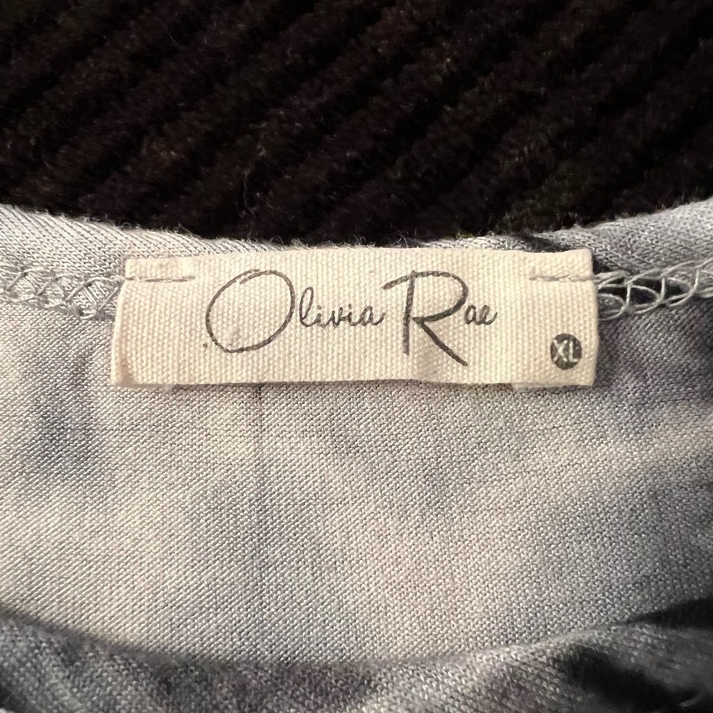 Olivia Rae Tank Top. Size XL - Picture 6 of 6